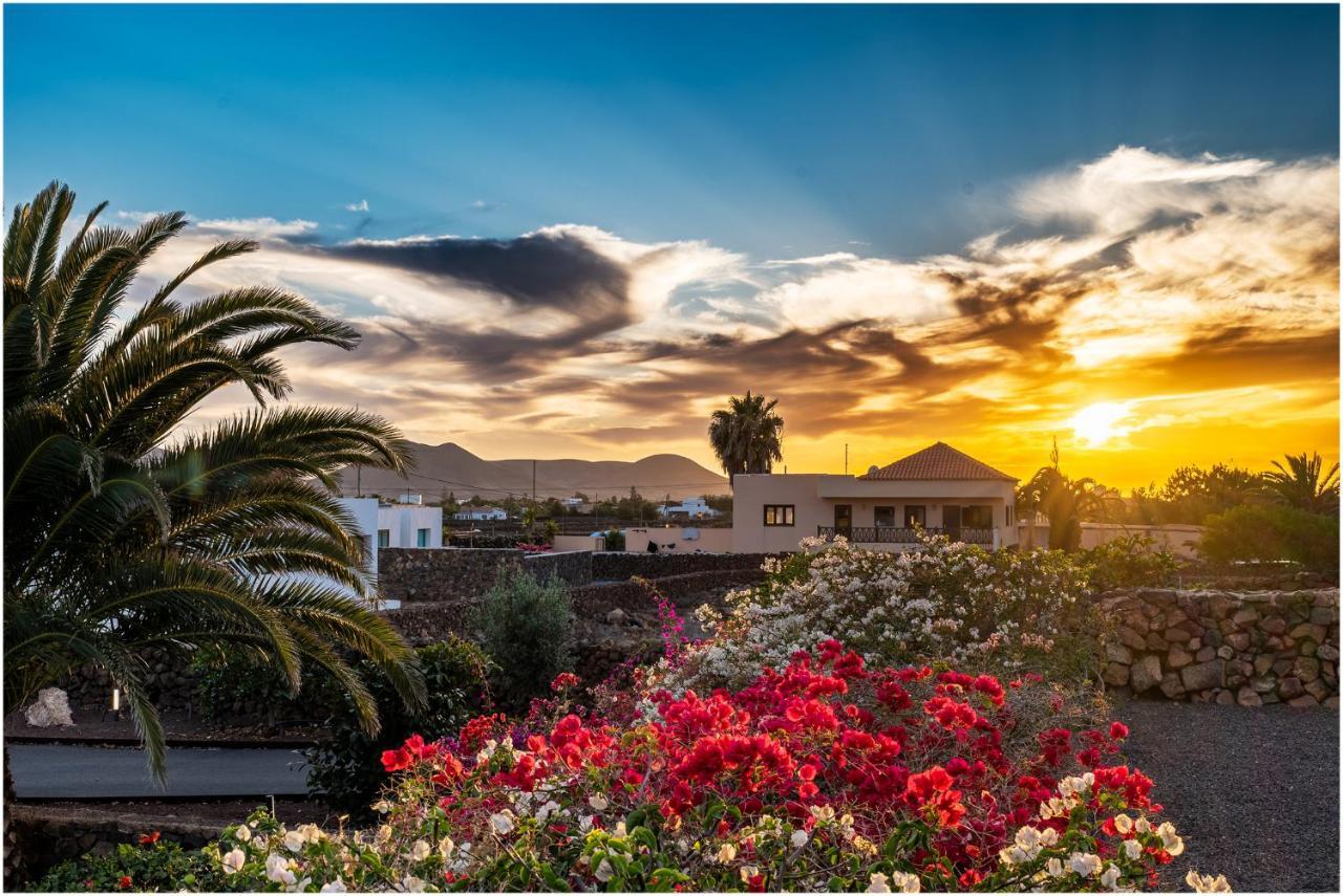 Villa-Mayo - Peaceful Paradise: Lajares Dream Vacation Exterior photo