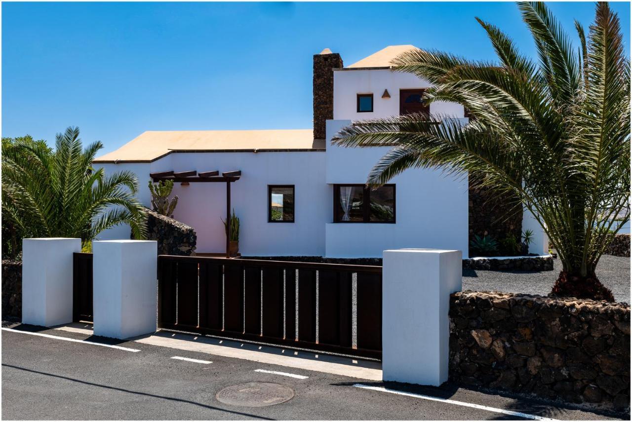Villa-Mayo - Peaceful Paradise: Lajares Dream Vacation Exterior photo